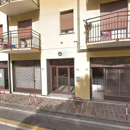 Fred Apartment *